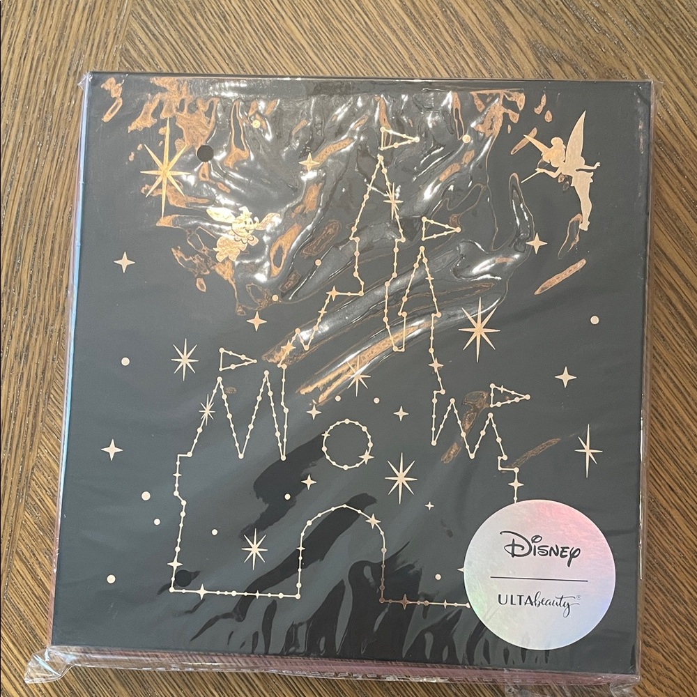 Disney Ulta Beauty eyeshadow set featuring WDW castle.
